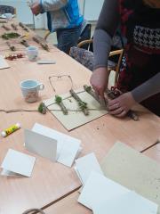 Izdelovanje drevesca in voščilnic